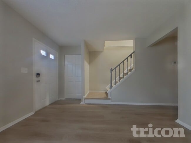 Photo - 1743 Napa Valley Ct SE