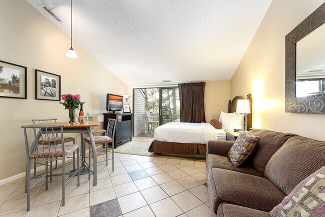 Building Photo - 5693 Creeks Crossing Unit ID1248341P Rental