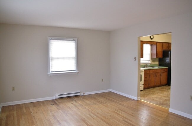 Building Photo - 414 S Market St Unit APT 3