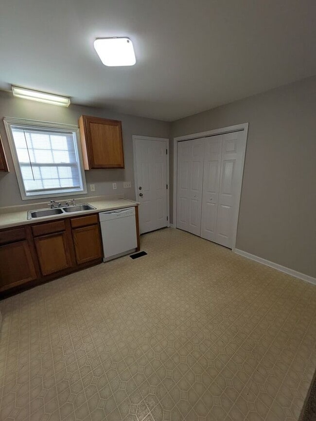 Photo - 2BD/1BA Duplex in Newton