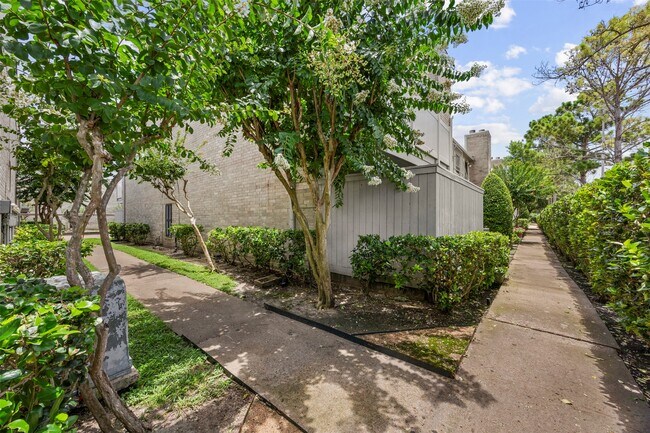 Photo - 10673 Braes Bend Dr