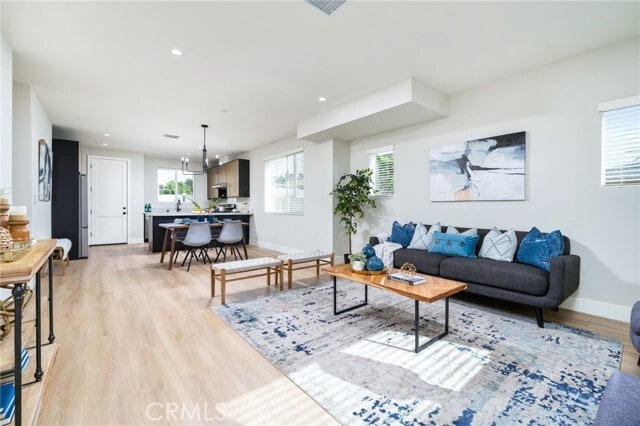 Photo - 798 N Amelia Ave