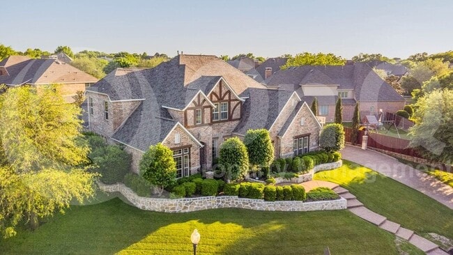 Photo - 6705 Thorntree Dr