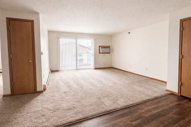 Photo - Country Club Estates