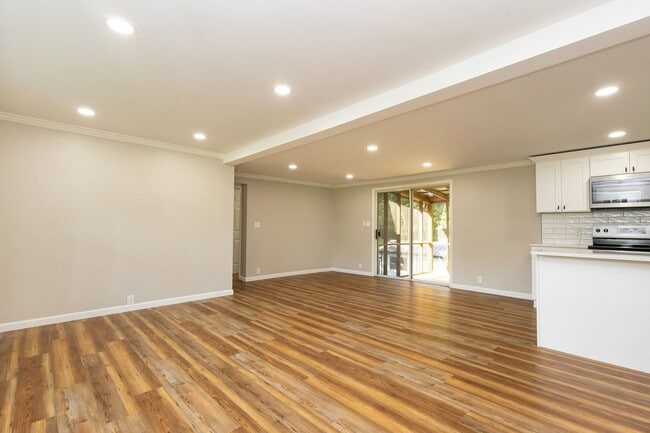 Photo - 125 Anderson Rd
