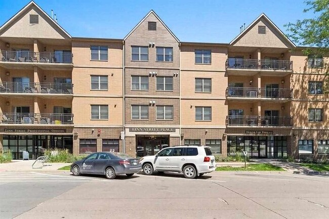 $1975 | 2 Bedroom, 2 Bathroom Condo | No P... - $1975 | 2 Bedroom, 2 Bathroom Condo | No P...