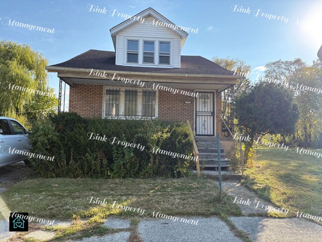 Building Photo - 17390 Waltham St