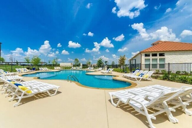 Photo - 27040 US-380 Unit d1