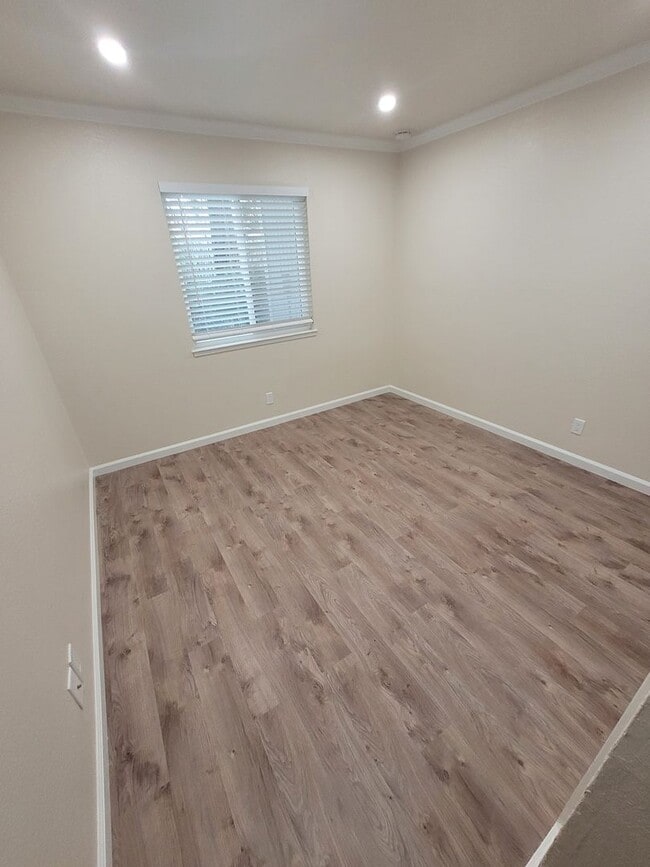 Photo - Marlow Apartments