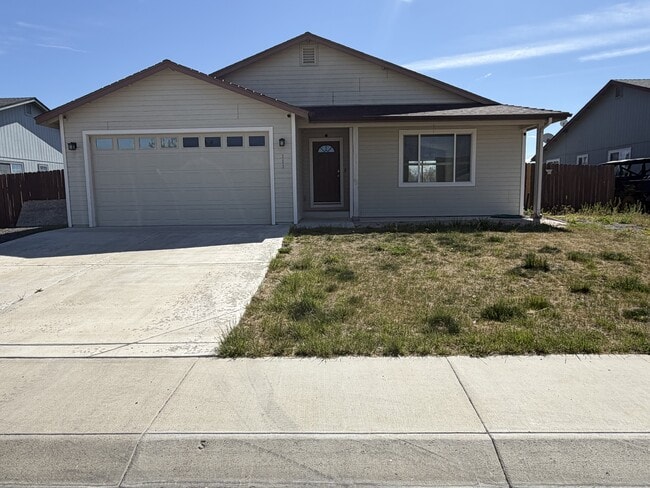 Building Photo - 111 Sunnyside Dr