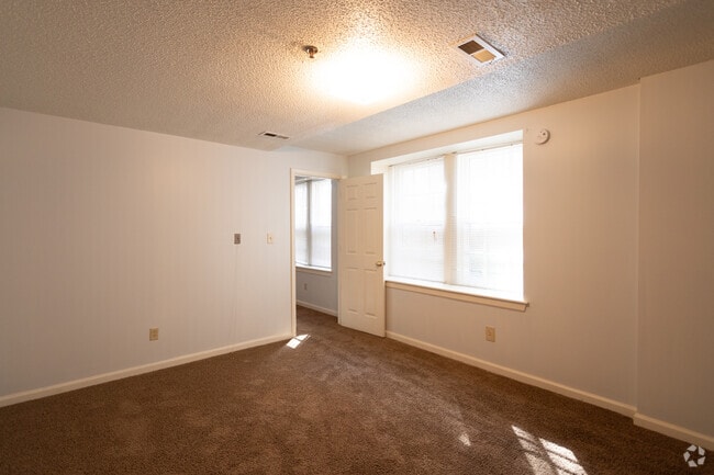 1HAB, 1BA - Elora Gardens Lynchburg