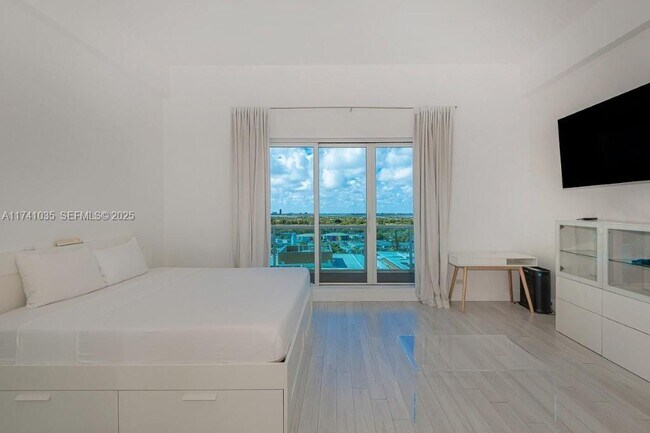 Photo - 2301 Collins Ave Unit 1629