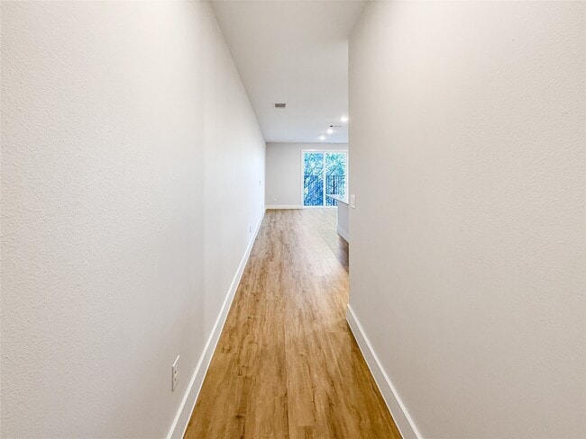 Photo - 5605 Mobeetie Lp