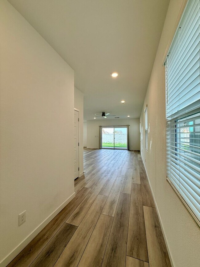 Photo - Beautiful Spring Valley Lennar Home-Make it yours today!