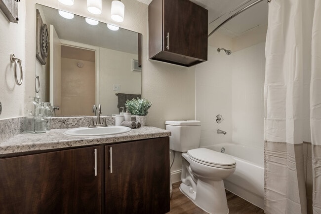 Contemporary Bathroom at Oak Park Apartments