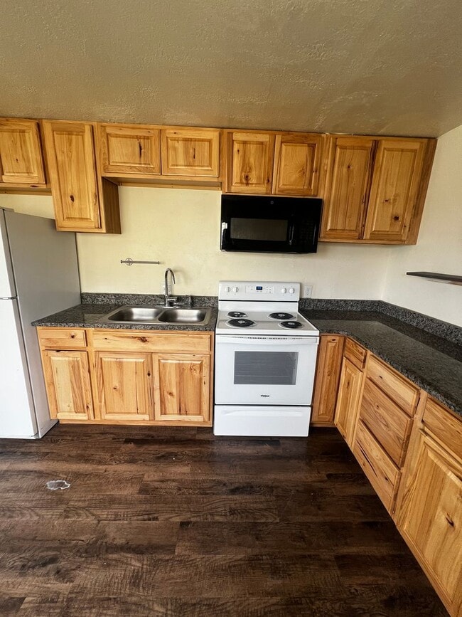 Photo - Adorable Three Bedroom One Bathroom Single Car Garage