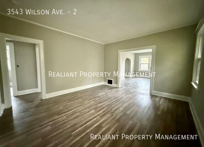 Photo - 3543 Wilson Ave Unidad 2