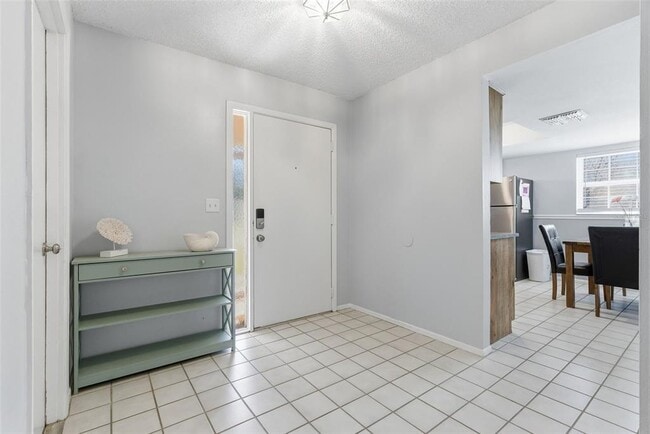 Photo - 526 Belmist Ct