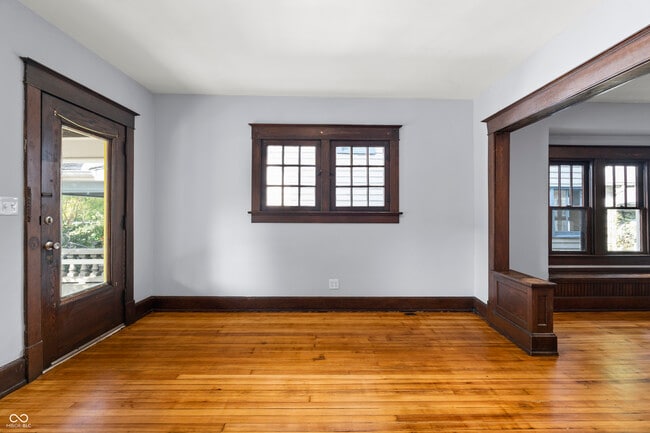 Photo - 2330 E 16th St