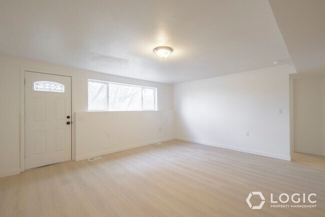 Photo - 3151 Quincy Ave Unit 2