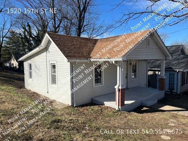 Building Photo - 1520 19th St NE