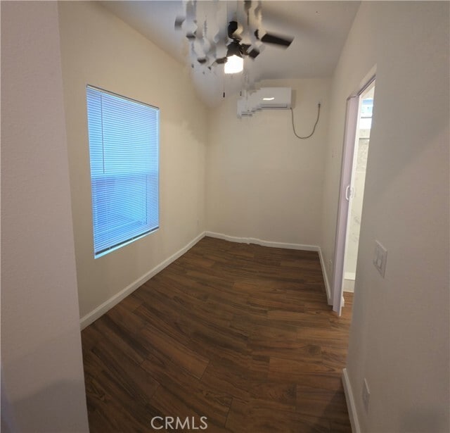 Photo - 1496 Powell Way