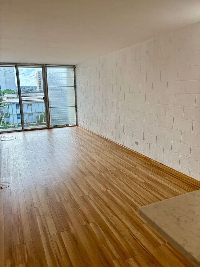 Photo - Unfurnished 2 bd, 1 bath 4 floor walk-up w... Unit 401