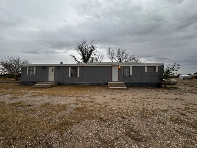 Building Photo - Two Bedroom, two bath manufactured home