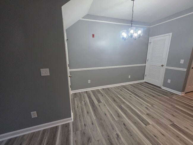 Building Photo - 1752 Pryor Rd SW Unit 109