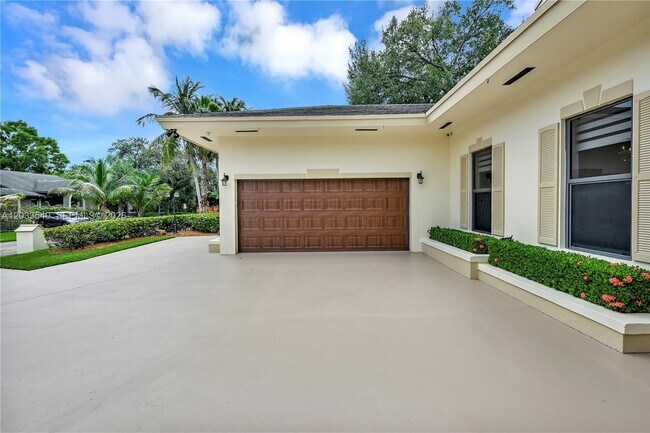 Photo - 1067 SW 92nd Ave