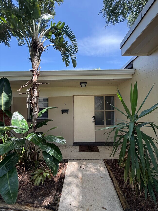 Photo - 421 S Hyer Ave