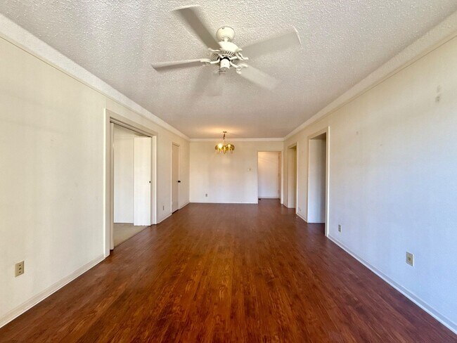 Photo - 7701 Wurzbach Rd