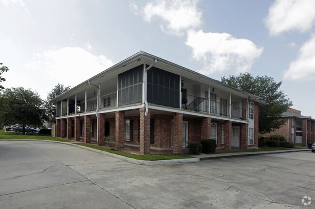 Jeffersonian Apartments - Jeffersonian Apartments