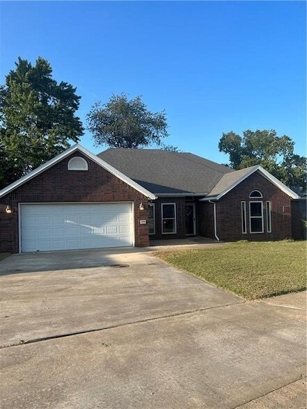 Building Photo - 312 Ridgedale Dr Rental