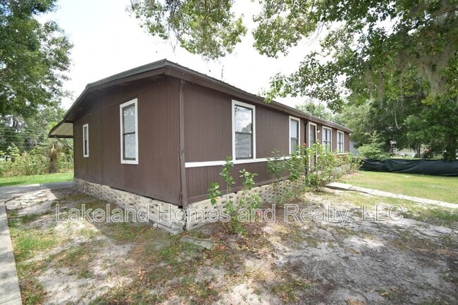 Photo - 2416 Kyle St