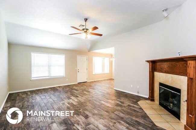 8004 Eagle Cir
