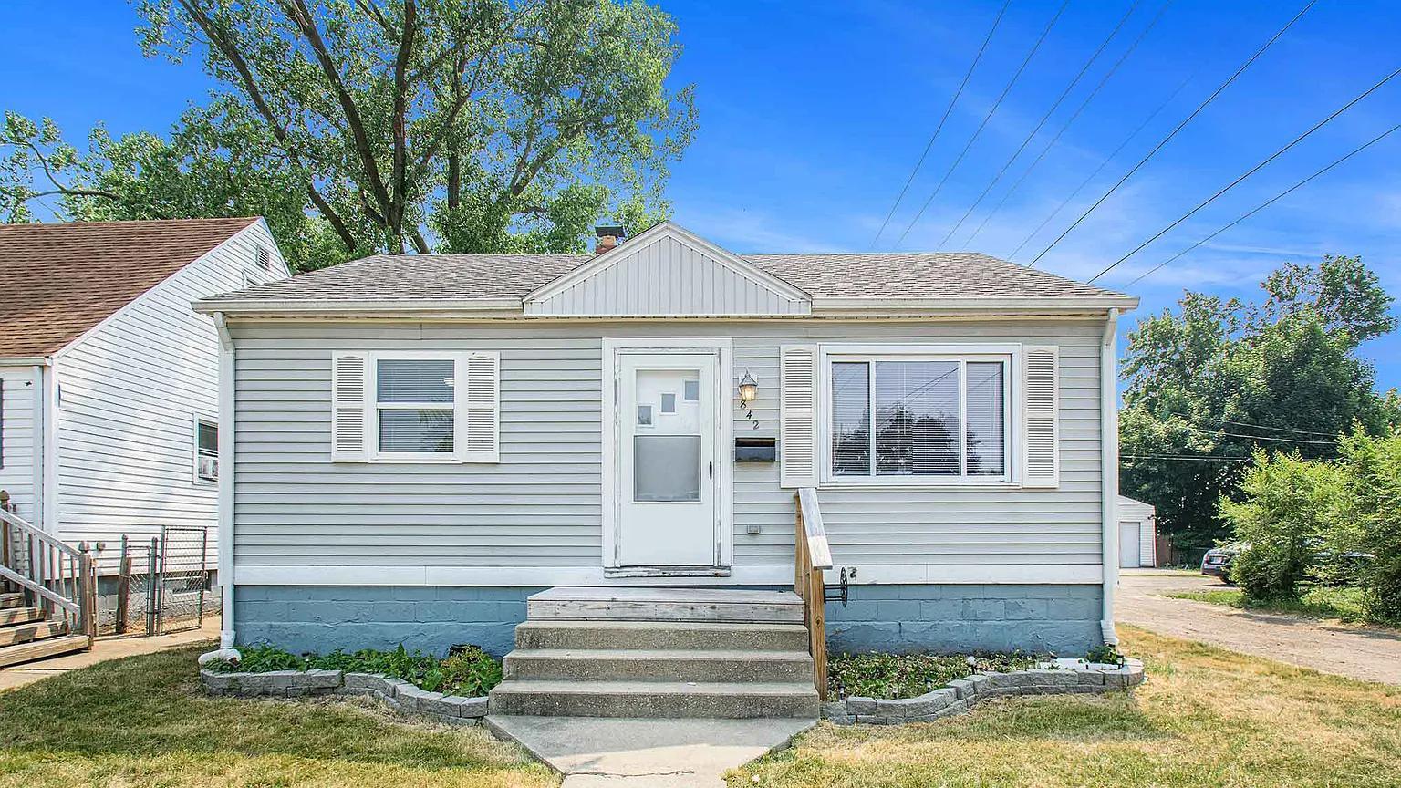 Photo - 842 S Gladstone St