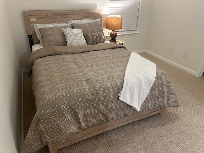 Photo - 1740 Sprucedale Dr Townhome