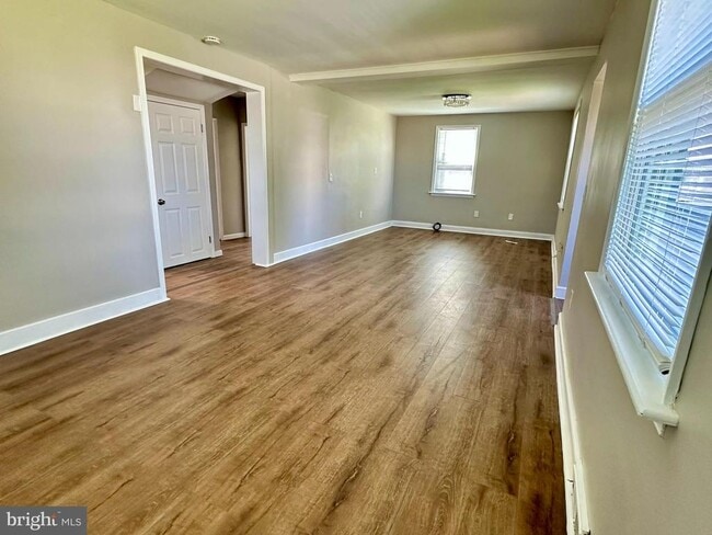 Photo - 5215 Muth Ave