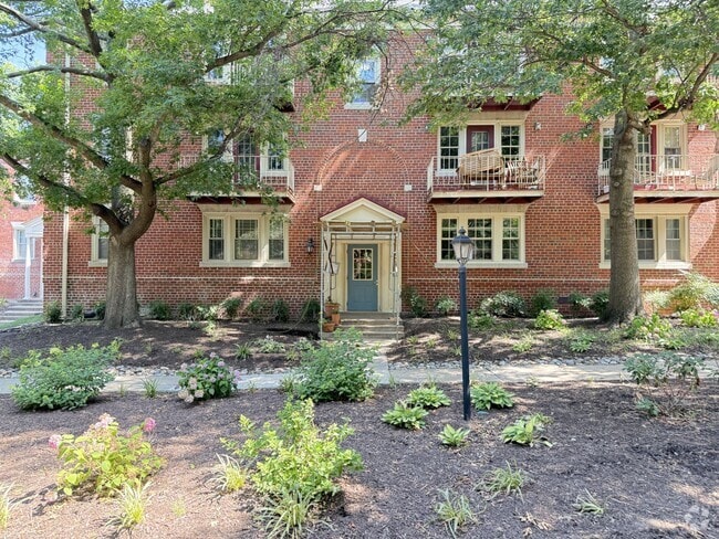 Building Photo - 1407 E Abingdon Dr Rental