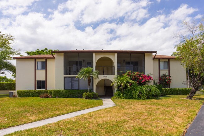 2 Bedroom Century Village Palm Beach Apartments For Rent West Photo 4709 Sable Pine Cir Unit D2