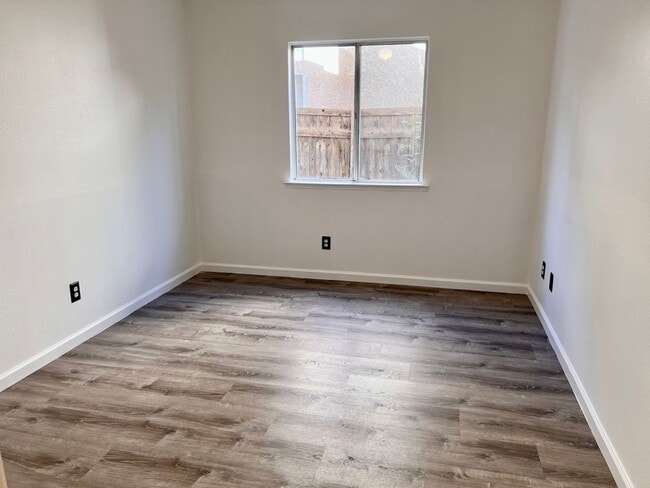 Photo - $2,450 Shields & Clovis 3 Bed/ Swimming Pool, Judy Ave.