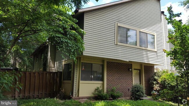 Building Photo - 10699 Spring Oak Ct Rental