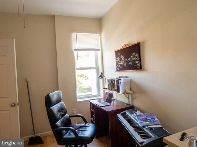 Photo - 2025 N Gratz St