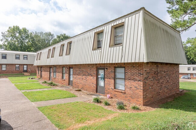 Building Photo - Bridgeport Apartments