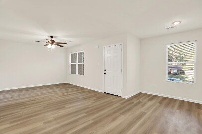 "4-Bed, 2-Bath Retreat in Memphis – Your Perfect Sanctuary Awaits!"