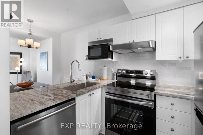 Photo - 166 Forward Ave