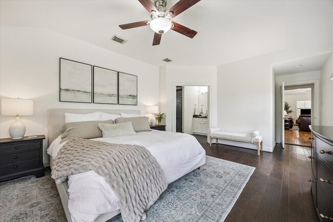 Photo - 1702 Ebony Ln