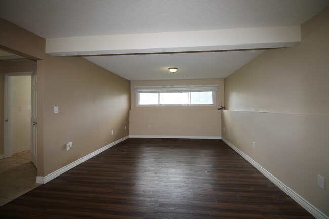 Photo - 4104-4119 19 Ave NW