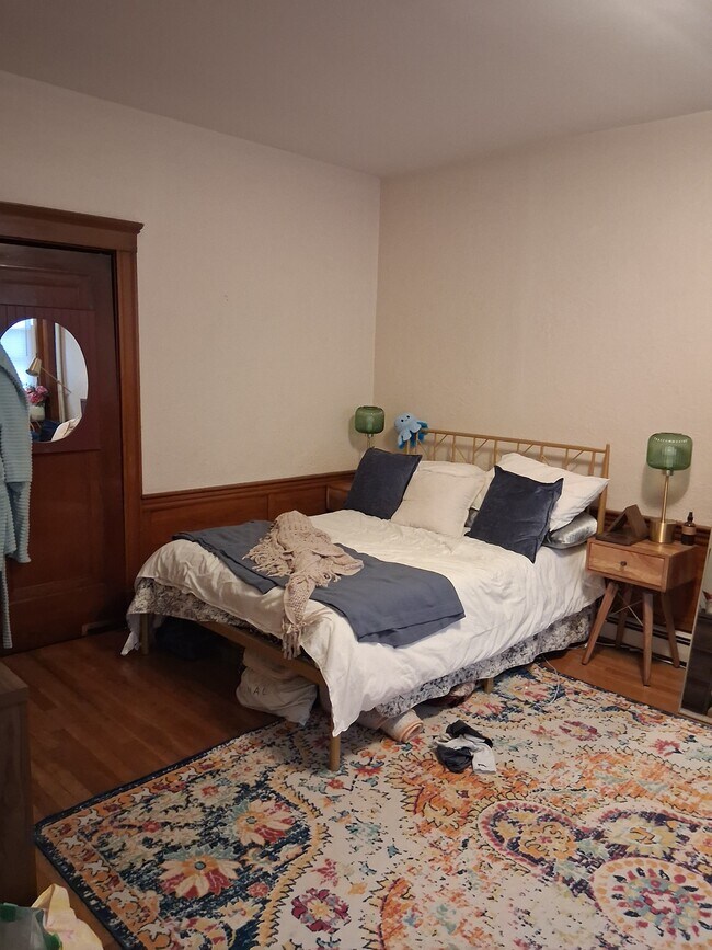 Photo - 10 Fairbanks St Unit 3-PERSONS-PRICE